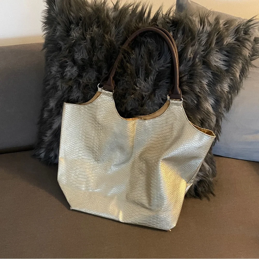 Neiman Marcus Gold Fake Snakeskin Tote - Picture 6 of 8